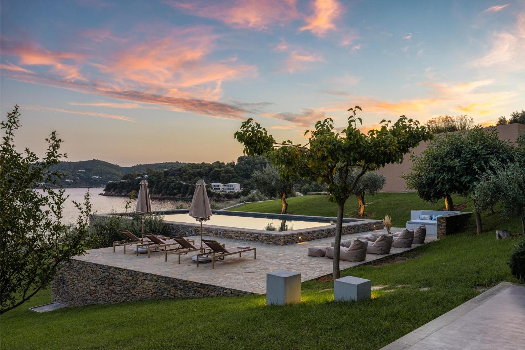 Pelagoon Skiathos Achladies  Ruang foto